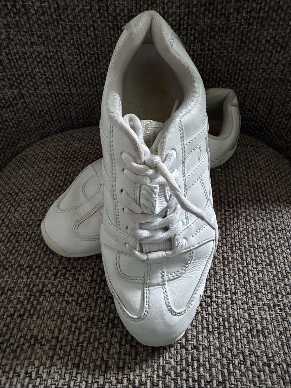 Varsity Spirit cheer shoes, women’s US